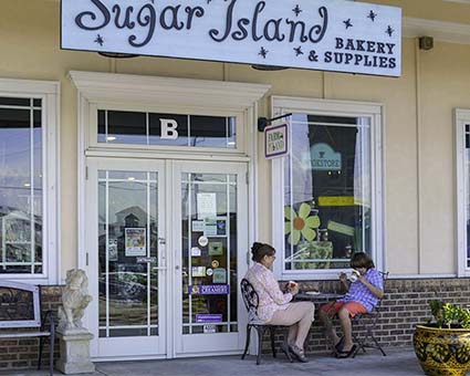 Sugar Island Storefront with Tanis and Connor